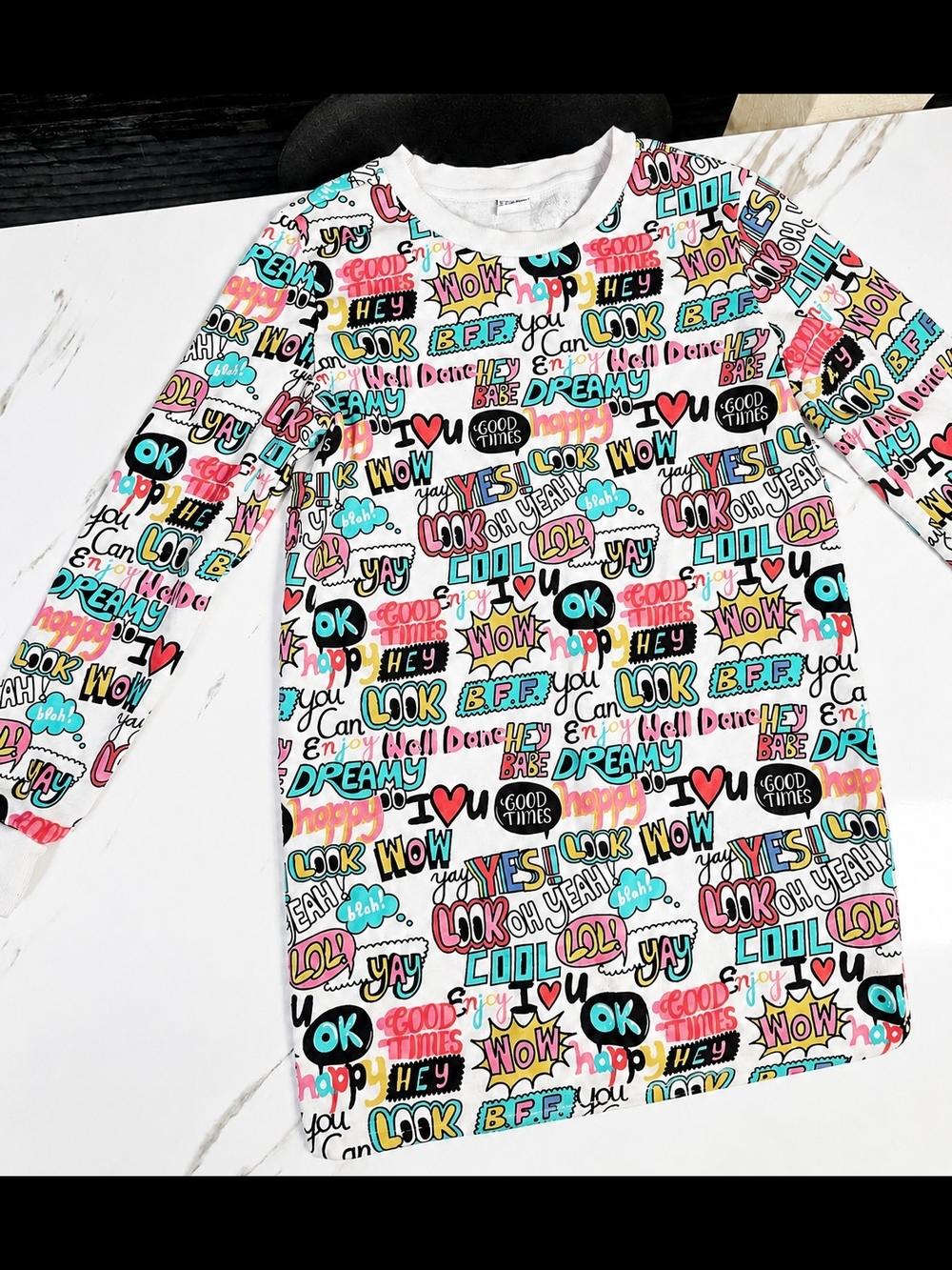 Spotted Zebra Graphic Sweatshirt Kids XXL 11-12 White Multicolor Print